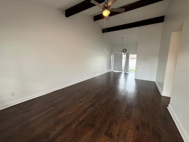 Building Photo - 2709 Sunbury St