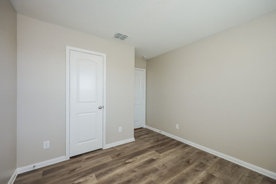 Building Photo - 11711 Viney Pass