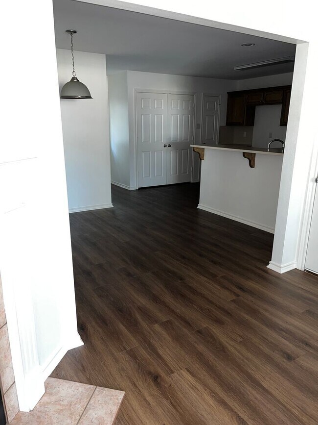 Building Photo - 2010 Seabiscuit Trce