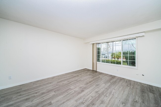 Building Photo - 3747 Millikin Ave