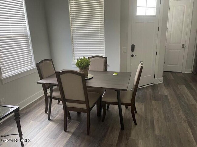 Building Photo - Fully furnished! Welcome to your dream rental in Calabash!