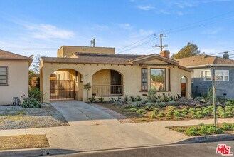 Building Photo - 8905 S Wilton Pl