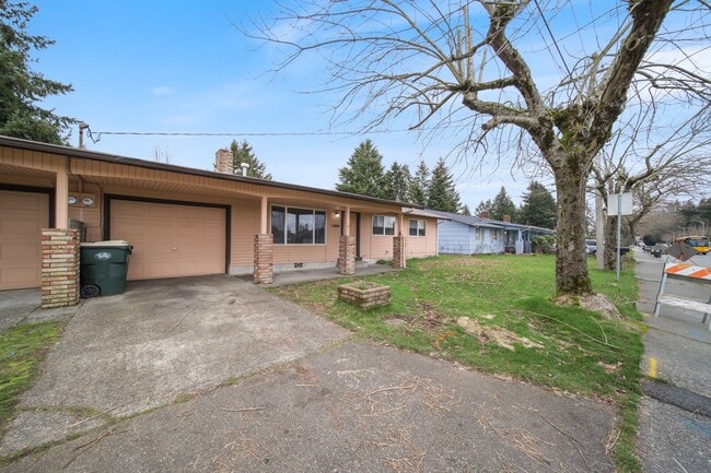 Building Photo - 4218 6th Ave NE