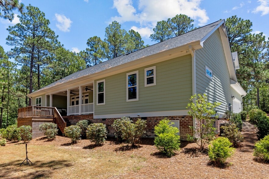 Building Photo - 24 Kilbride Dr