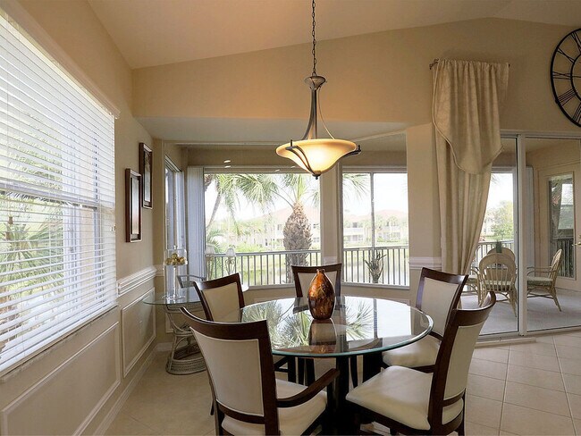 Building Photo - Moody River~  Furnished Coach Home
