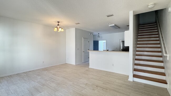 Building Photo - 1609 Biscayne Bay Cir