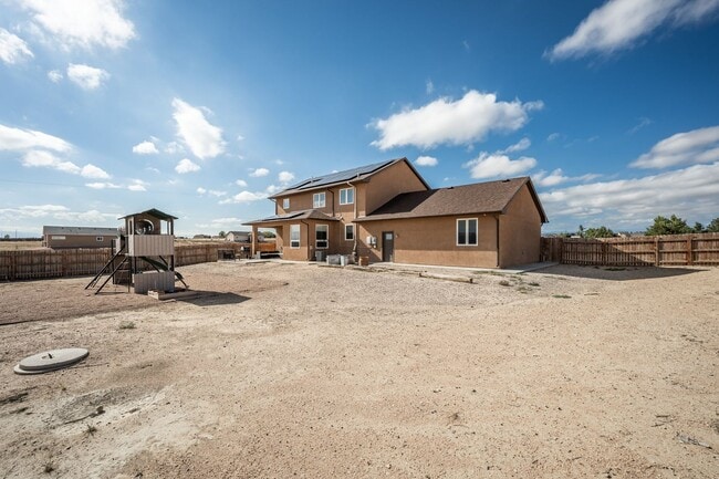 Building Photo - A Beautiful Home in the Heart of Pueblo West!