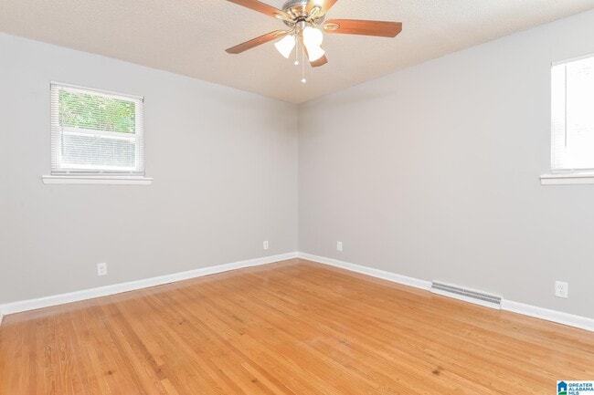 Building Photo - 2905 Westview Dr
