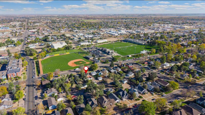 Building Photo - 1821 6th Ave