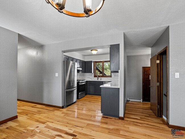 Building Photo - Gorgeous 5 Bed 4 Bath House in North Fort ...