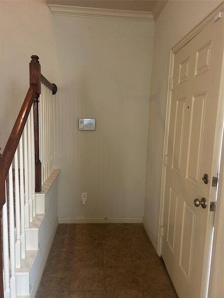 Building Photo - 6852 Pascal Way