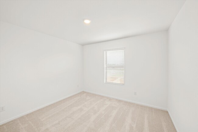 Building Photo - 1522 Windrose Bnd