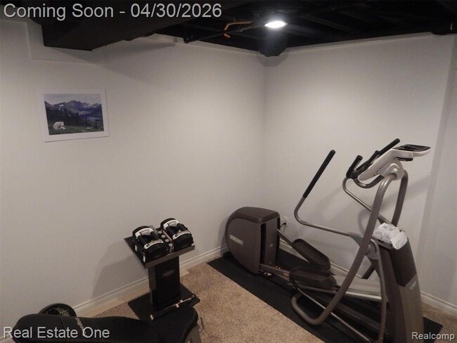 Building Photo - 714 E University Ave