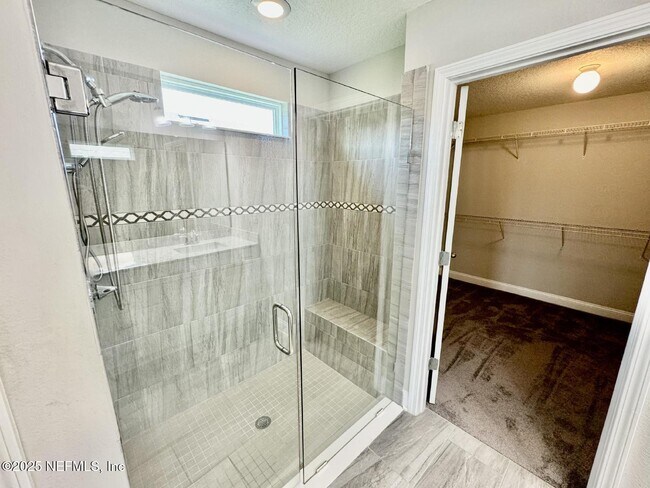 Building Photo - 336 Midway Park Dr