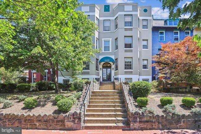 Building Photo - 1125 Maryland Ave NE