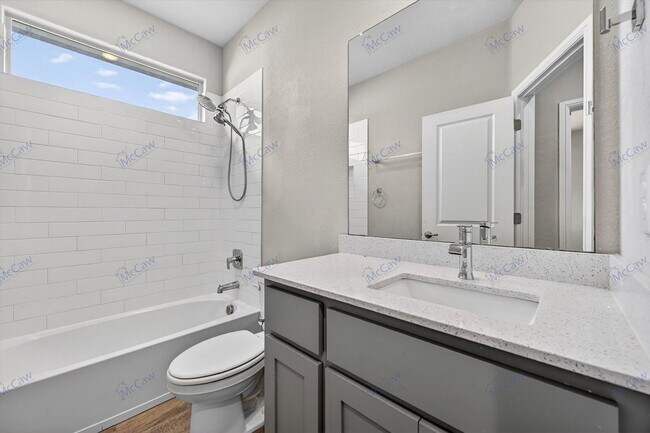 Building Photo - 2521 Dunbarton Dr
