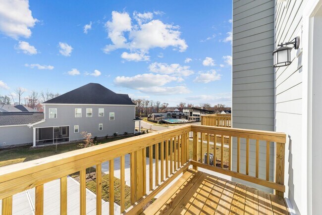Building Photo - 825 Basswood Gln Trl