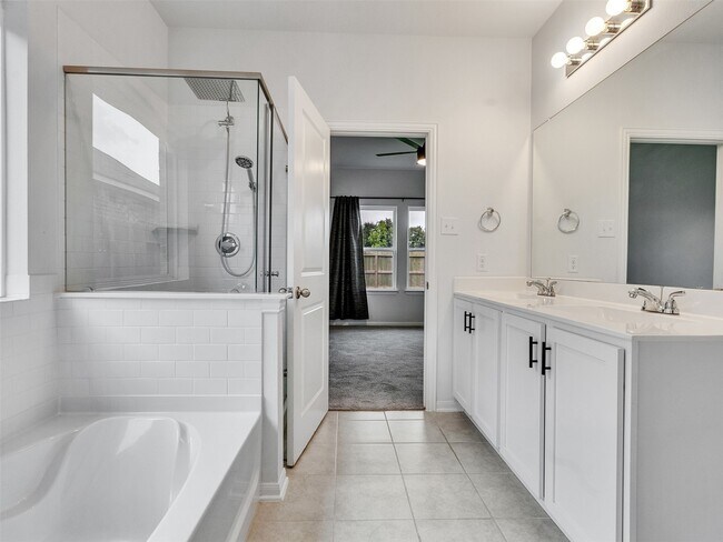 Building Photo - 13305 Dalvay Beach Dr