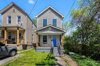 Building Photo - 270 Wortman St