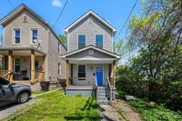 Building Photo - 270 Wortman St