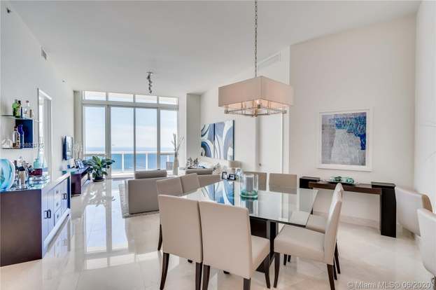 Building Photo - 15811 Collins Ave