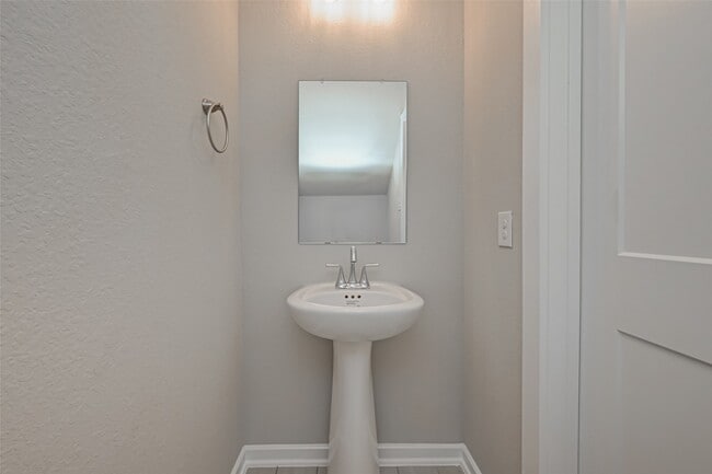 Building Photo - 559 Longleaf Pine Dr