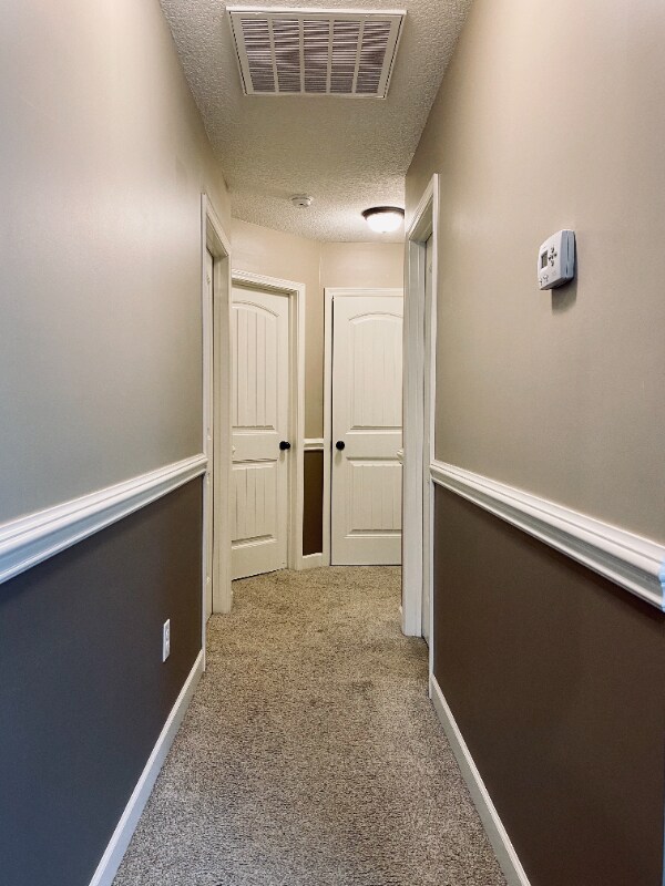 Building Photo - 938 S Mossy Rock Rd