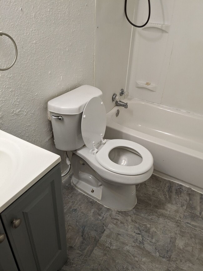 Building Photo - 6879 Co Rd 151