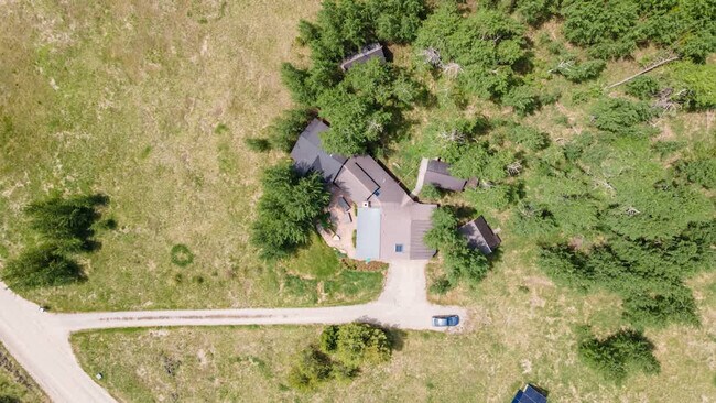 Building Photo - 10570 Rammell Mountain Rd