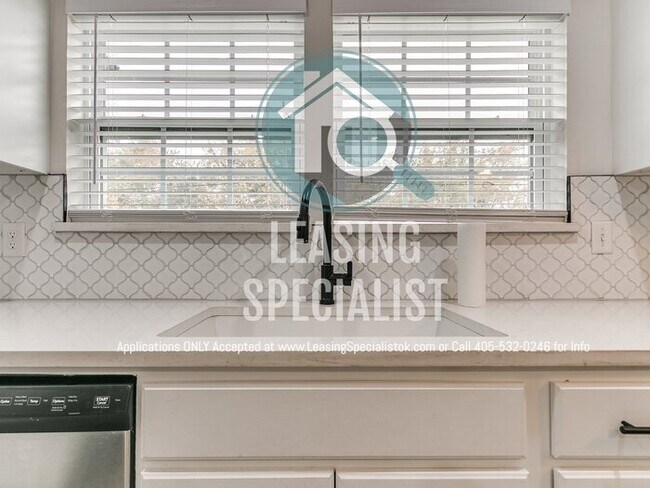 Building Photo - Norman 3 Bed 2 Bath New Custom Build Available for Immediate Move!!