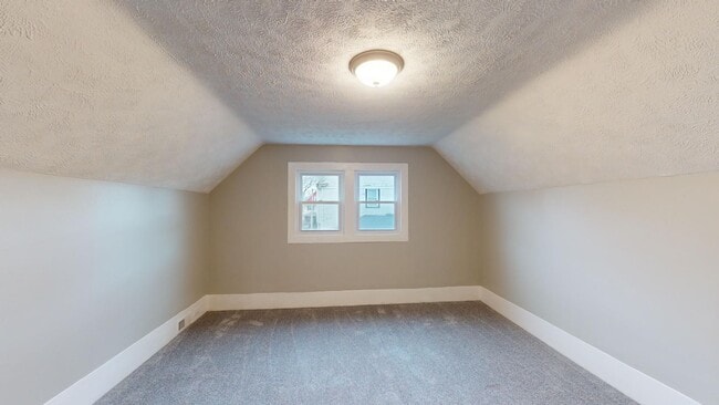 Building Photo - 3218-22 Walton