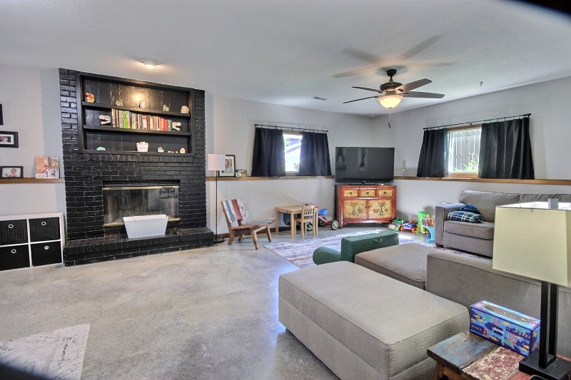 Building Photo - 2647 S Dalton St