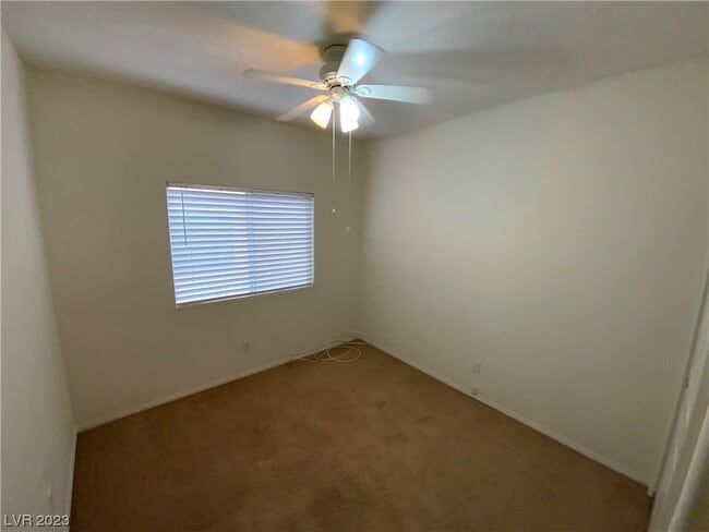 Building Photo - 330 John Henry Dr