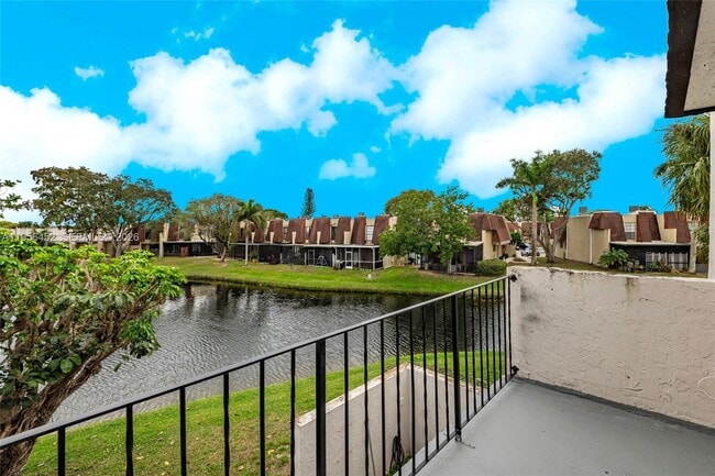 Building Photo - 1501 NW 90th Way