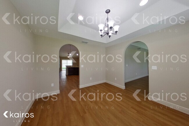 Building Photo - 14310 SW 28th Ave