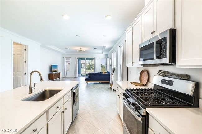 Building Photo - 42090 Lake Timber Dr