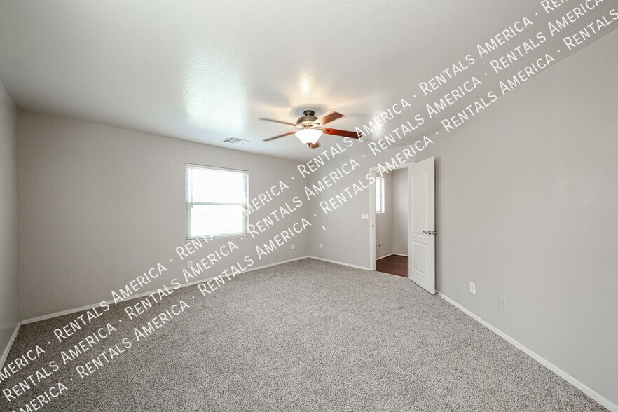 Building Photo - 2665 E Bart St