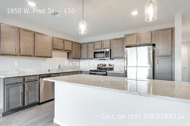 Building Photo - BRAND NEW 2 Bedroom/ 2 Bathroom Townhome i...