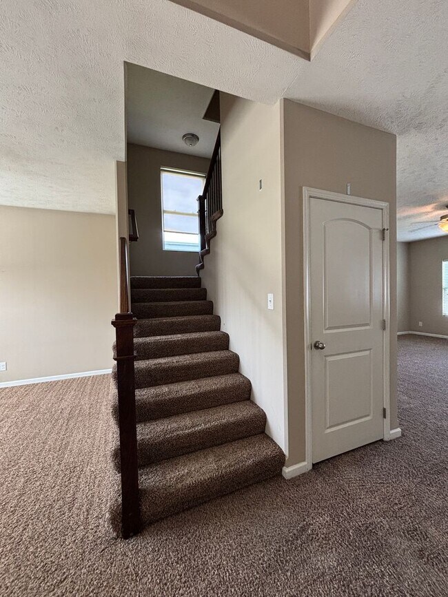 Building Photo - 2625 N 169th St