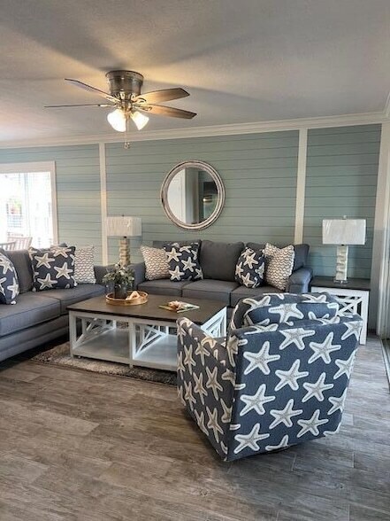 Building Photo - 275 Palm Ave