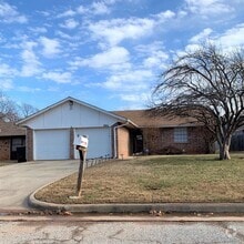 Building Photo - 4816 S Fairmont Ave