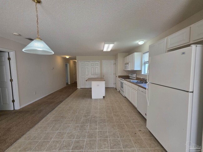 Building Photo - 10552 Wilderness Ln