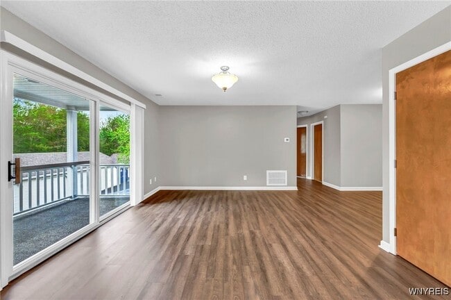 Building Photo - 6630 Erie Rd