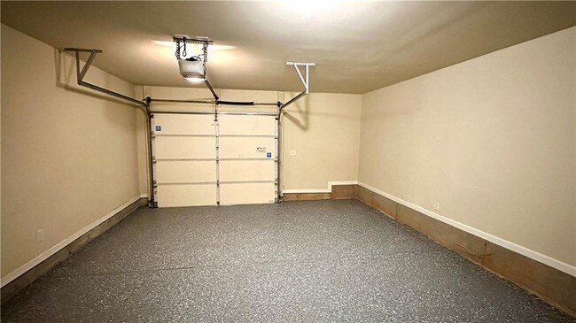 Building Photo - 10816 Ellicot Way