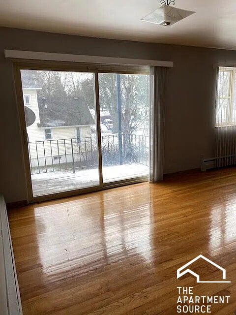 Building Photo - 1653 Oakwood Ave