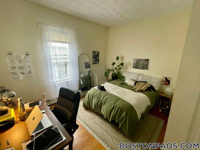 Building Photo - 40 Litchfield St