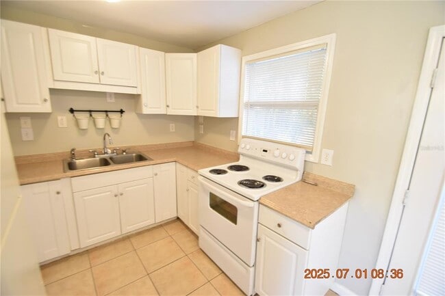 Building Photo - 818 49th Ave N