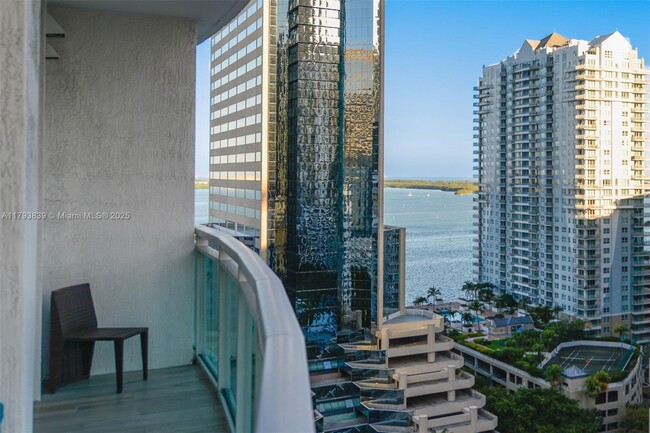 Building Photo - 951 Brickell Ave