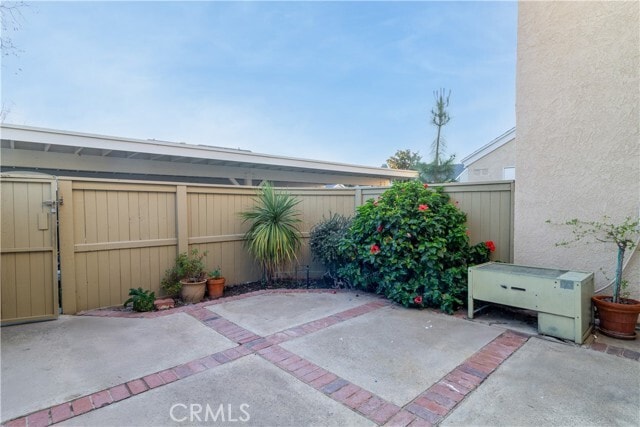 Building Photo - 31 Windjammer