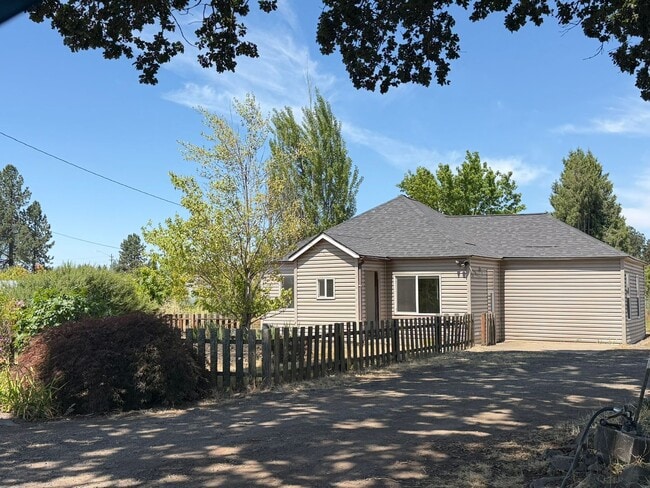 Building Photo - 3 Bedroom house on U&D Nursery Property!